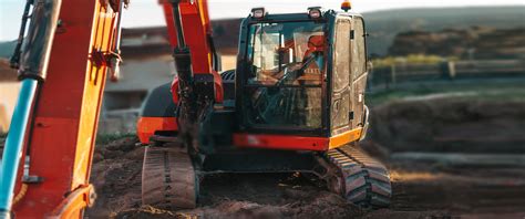 Mini Excavator Rentals in Montreal, QC 